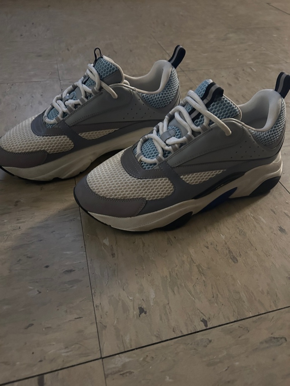 Dior Men's B22 Sneakers - Picture 7 of 9